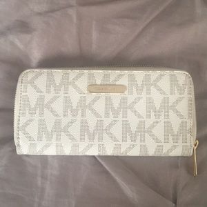 Michael Kors wallet